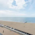 Appartement In Mariakerke With Stunning Sea Views