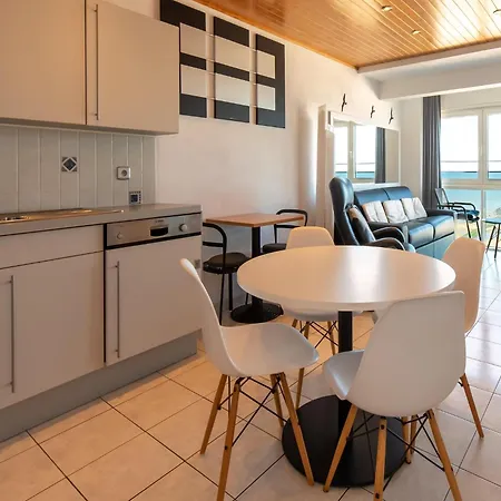 Apartamento In Mariakerke With Stunning Sea Views Ostende