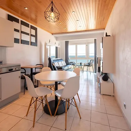 Appartement In Mariakerke With Stunning Sea Views *