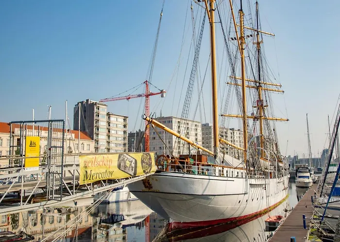 In Mariakerke With Stunning Sea Views * Oostende
