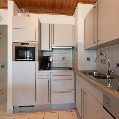 Apartamento In Mariakerke With Stunning Sea Views Ostende